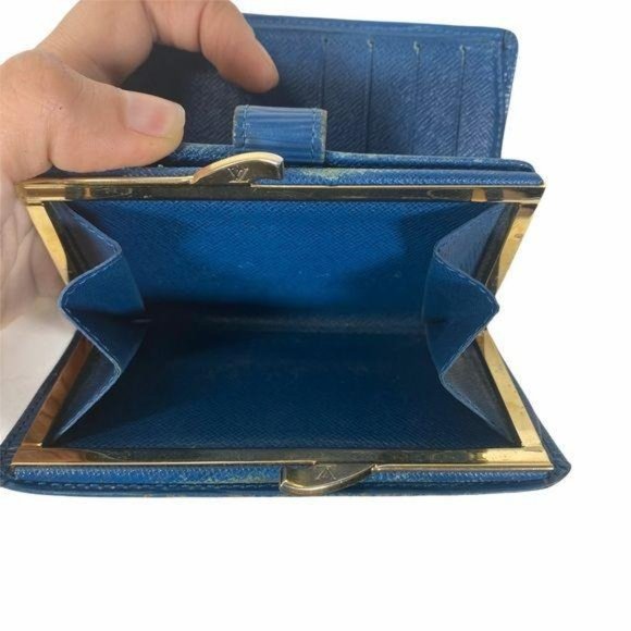 Authentic Louis Vuitton Wallet Epi Porte Monnaie Billets LV Vintage - Picture 10 of 13